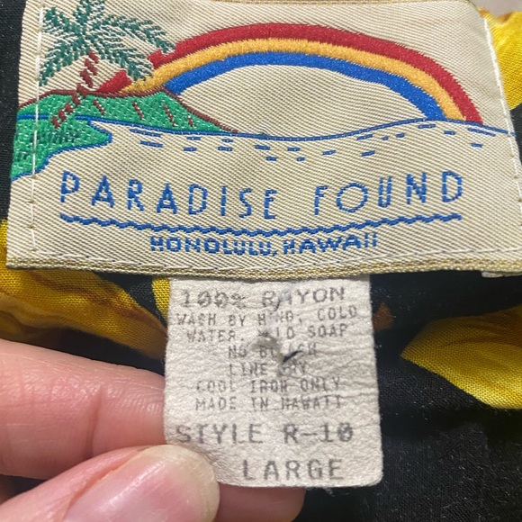 Paradise Found Men’s Sunflower Button Up Short Sleeve Shirt Large Black Yellow - Picture 5 of 5